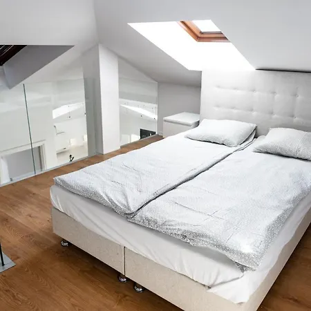 Mk 100m2 Friends&family